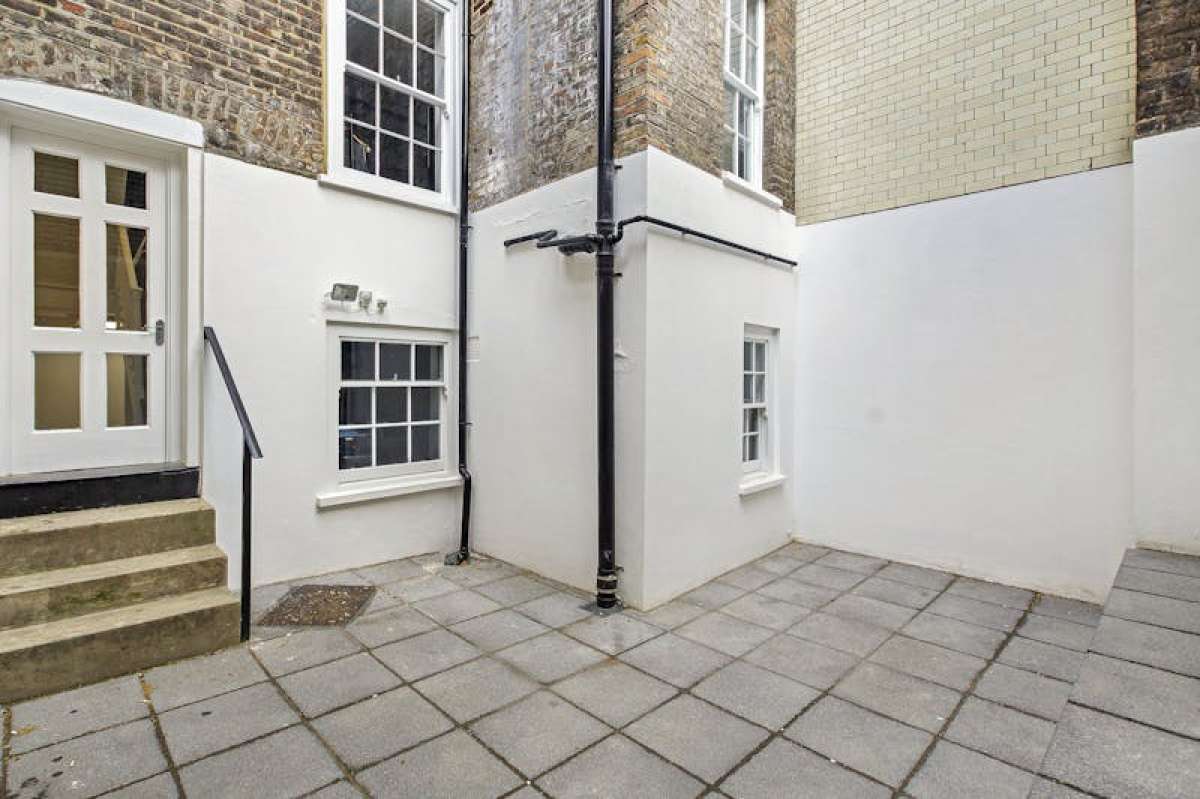 Office in London - photo 4