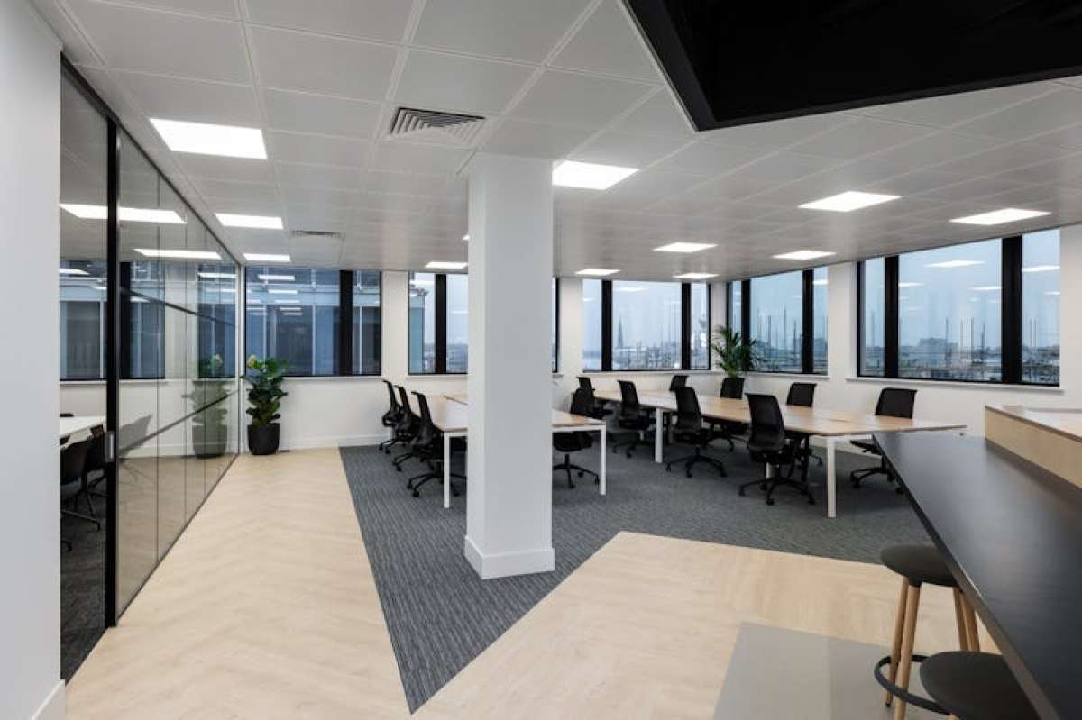 Office in Reading - photo 3