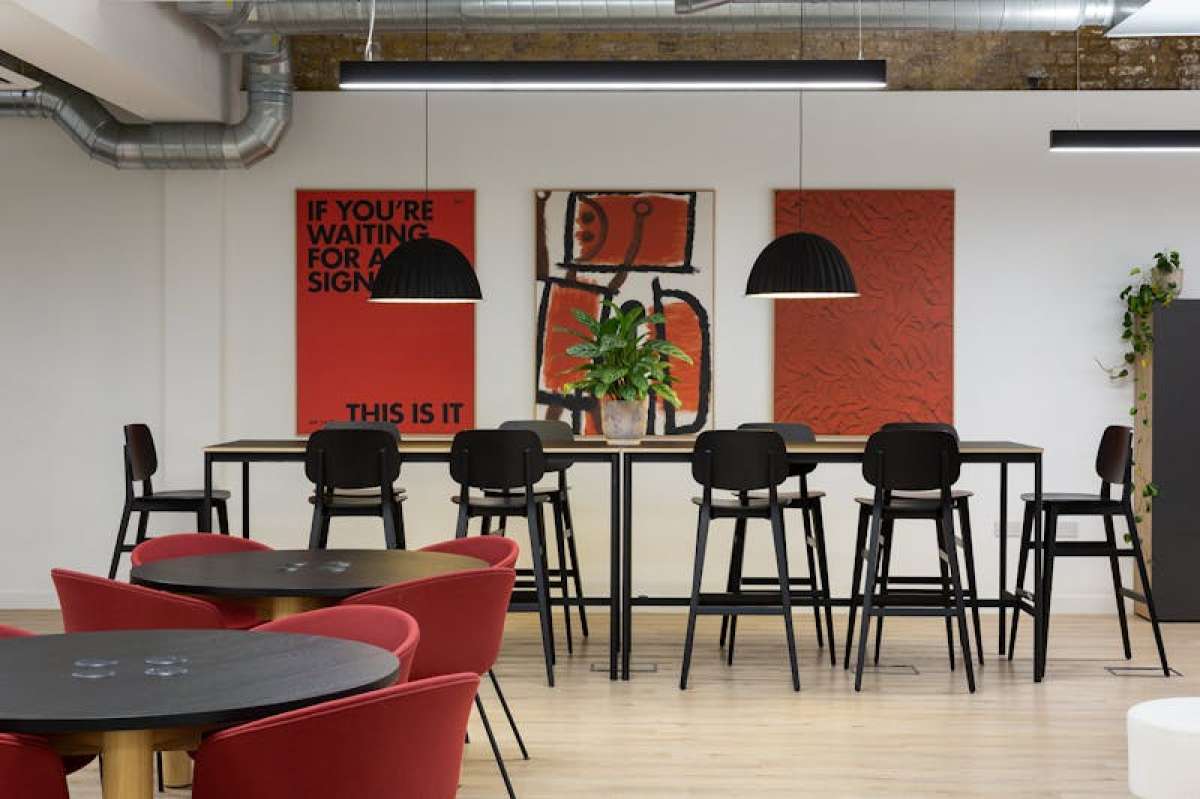 Office in London - photo 4