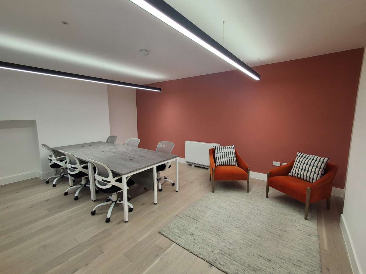 Office in London - photo 2