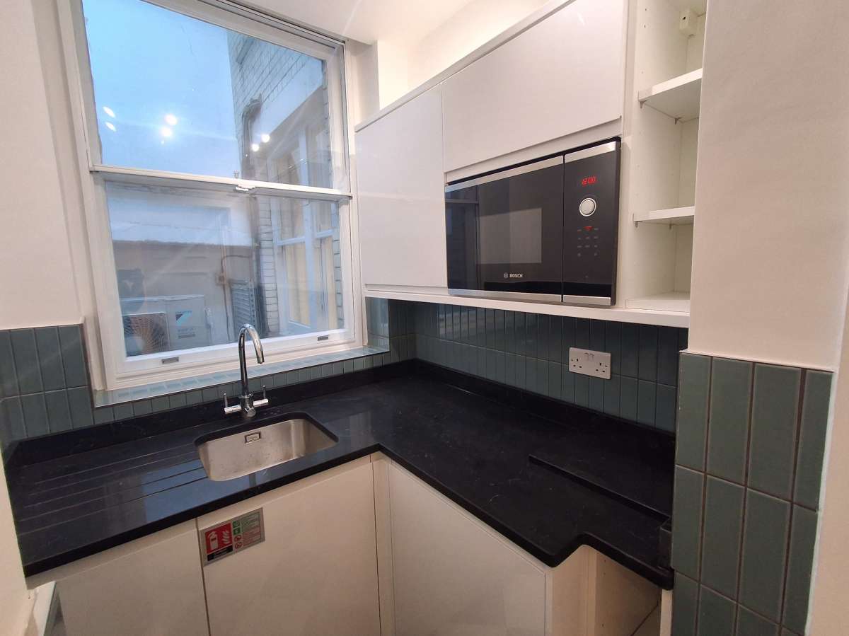 Office in London - photo 4