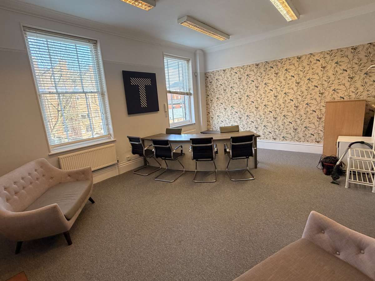 Office in Nottingham - photo 2