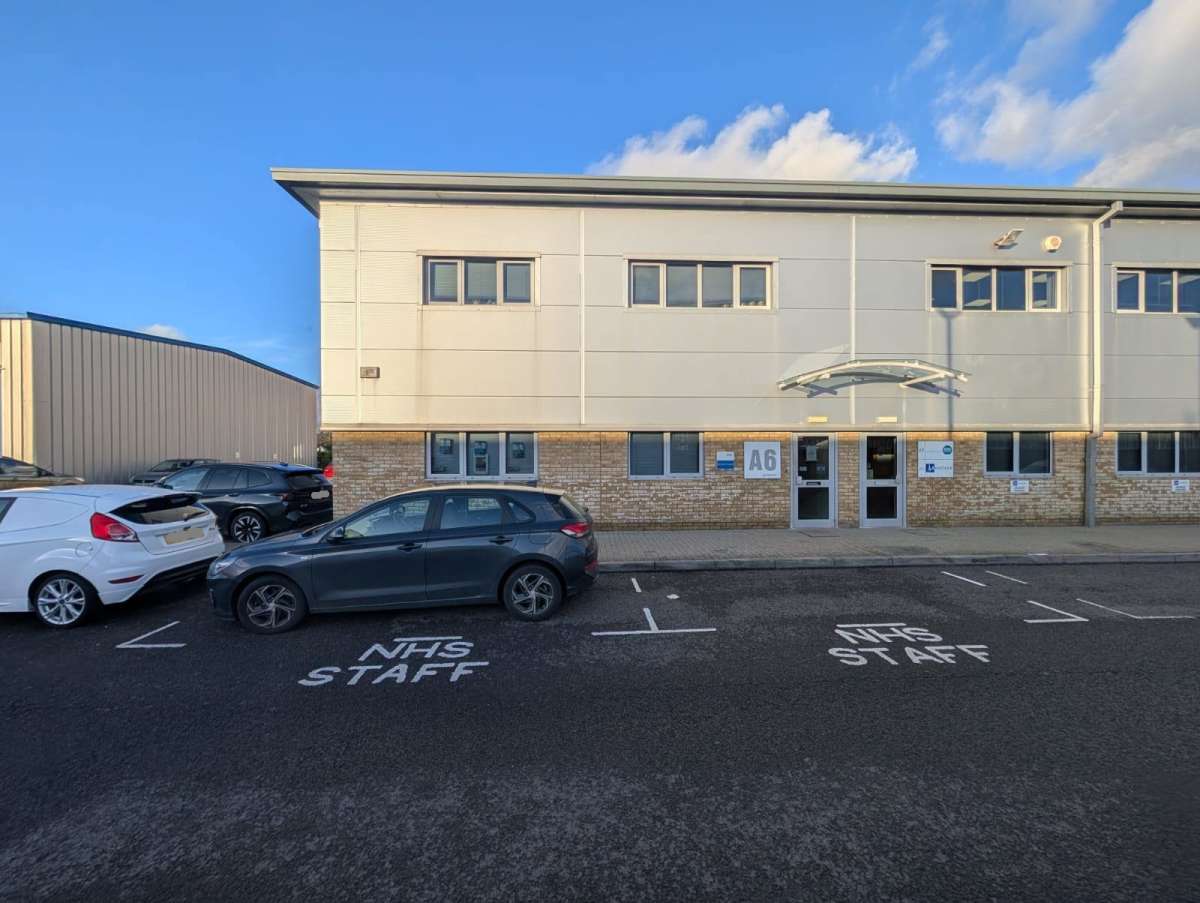 Office in Fareham - photo 2