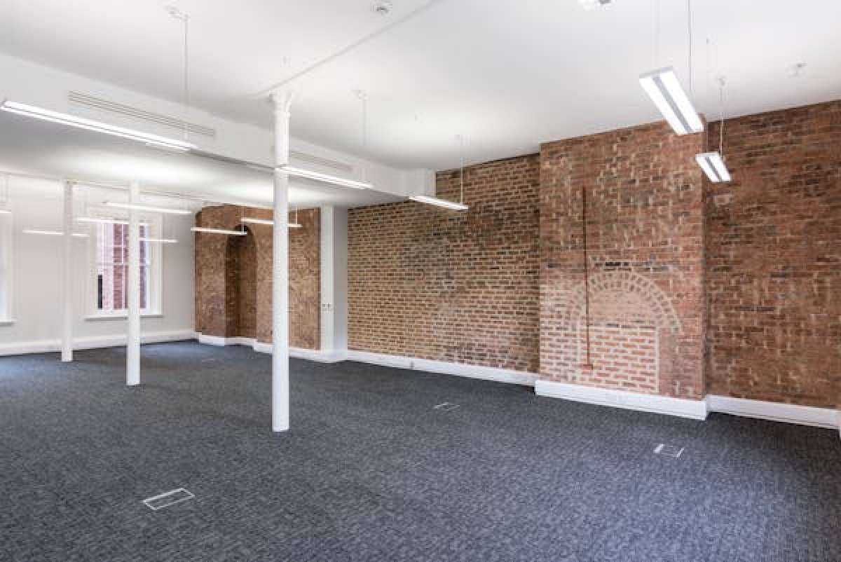 Office in Birmingham - photo 3