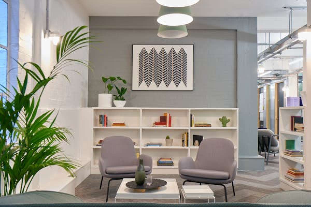 Office in London - photo 2