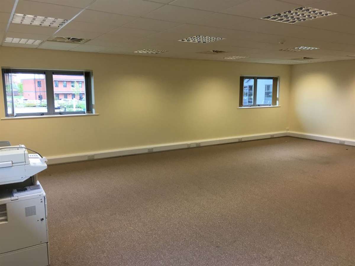 Office in Market Harborough - photo 2