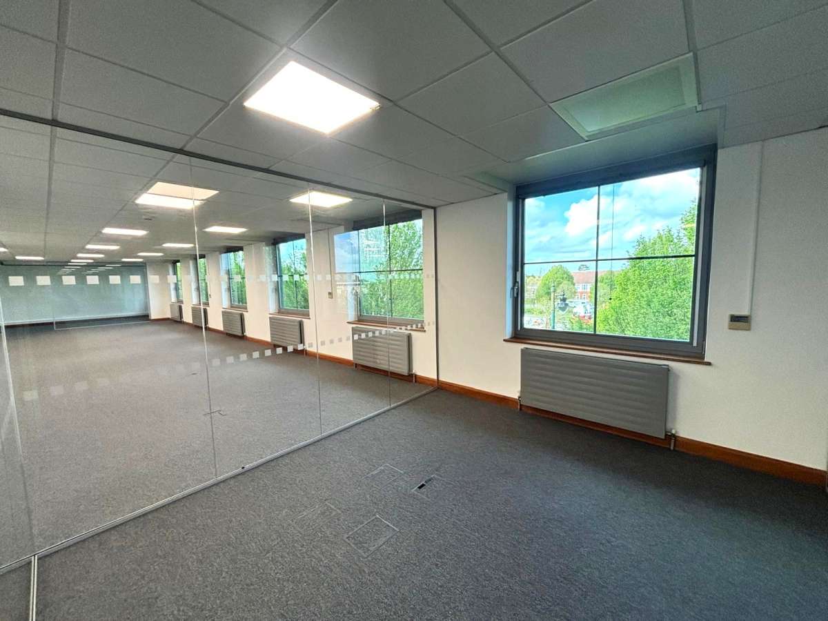 Office in Letchworth - photo 4