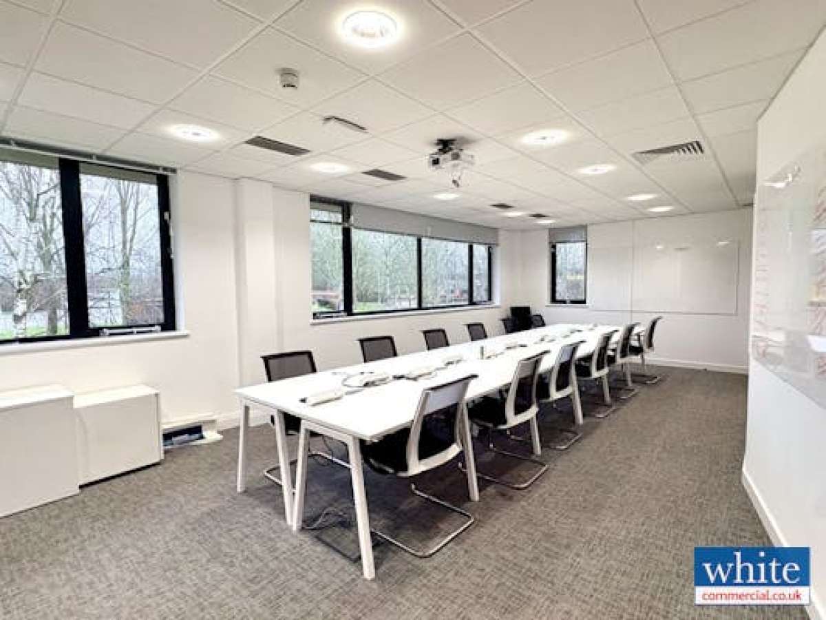 Office in Banbury - photo 3