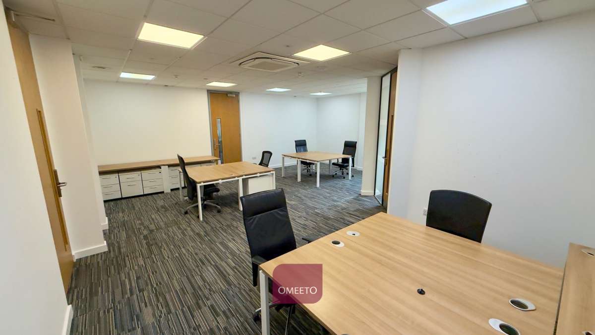 Office in Nottingham - photo 4
