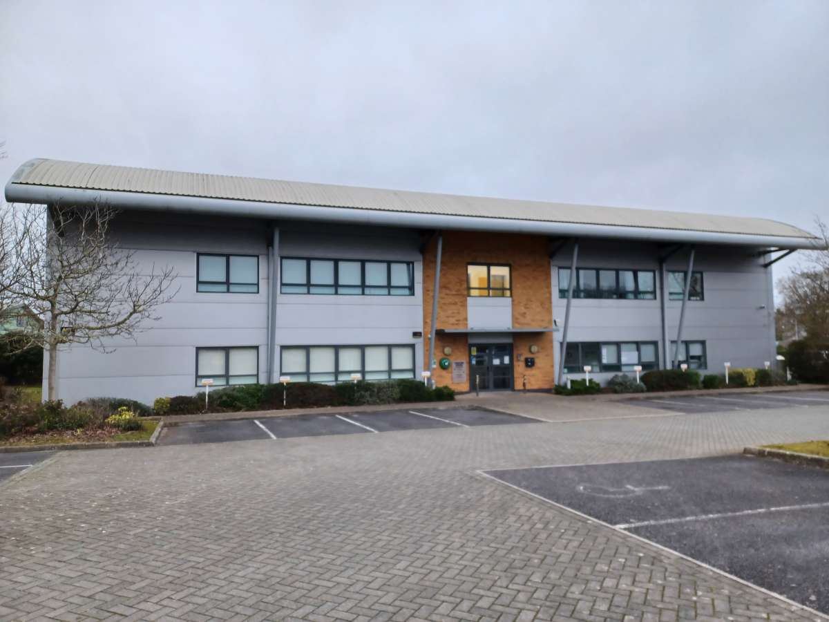 Office in Marsh Barton Trading Estate - photo 4