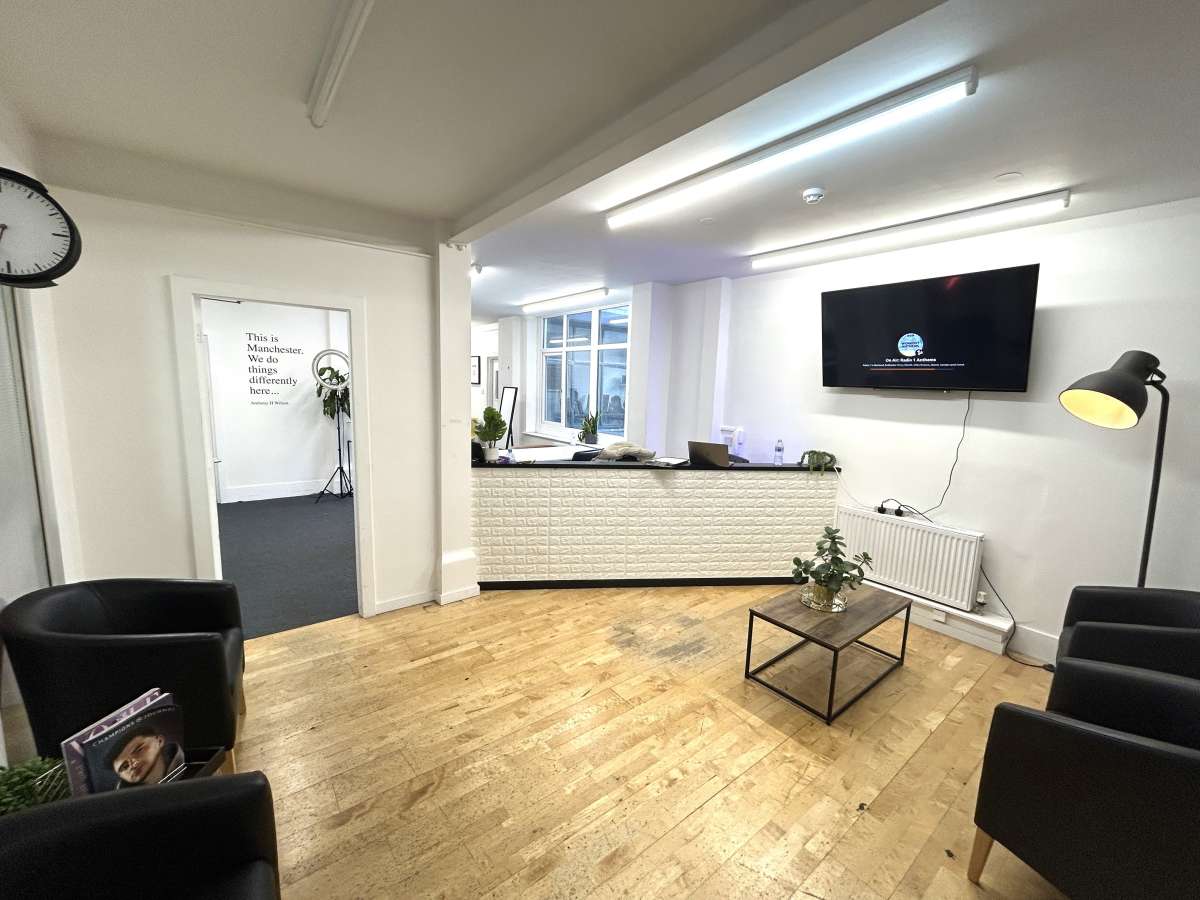 Office in Manchester - photo 2