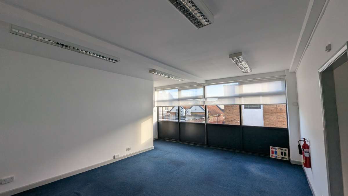 Office in Hoveton - photo 2