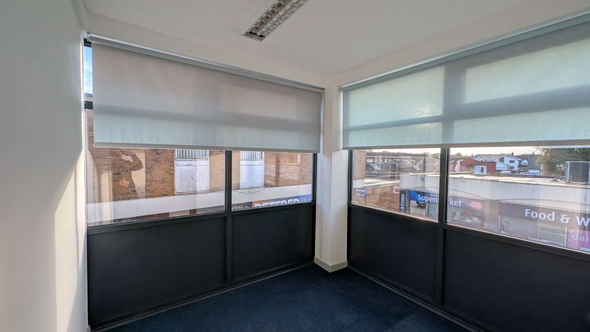 Office in Hoveton - photo 3