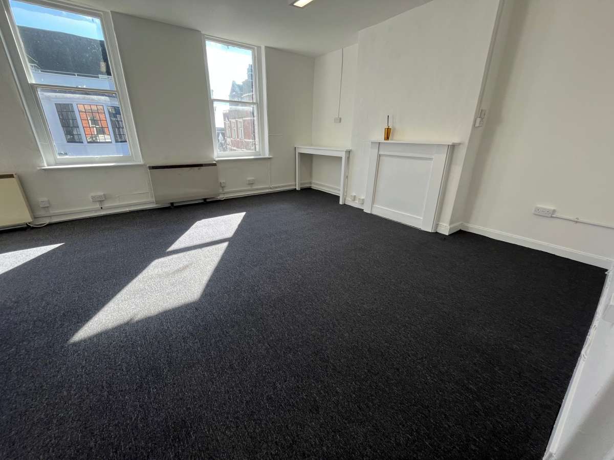 Office in Colchester - photo 2