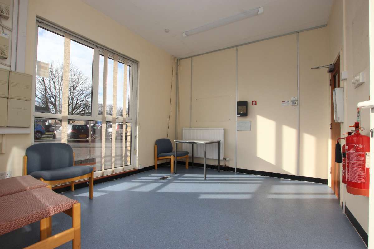 Office in Grantham - photo 4