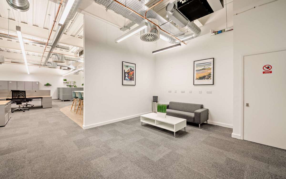 Office in Newcastle Upon Tyne - photo 3