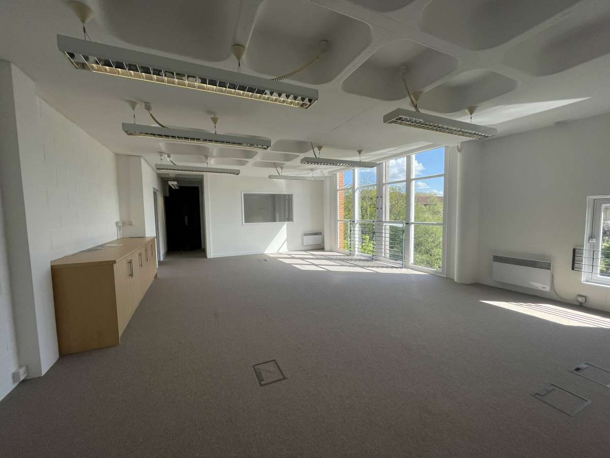 Office in Bath - photo 2