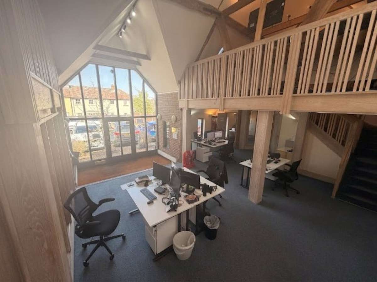 Office in Odiham - photo 2