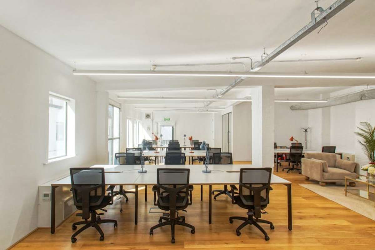 Office in London - photo 2