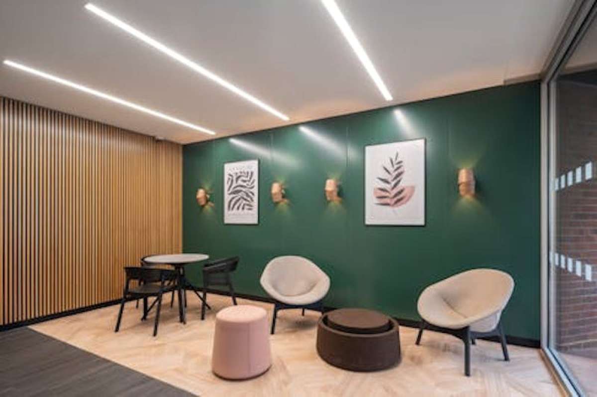 Office in Guildford - photo 3