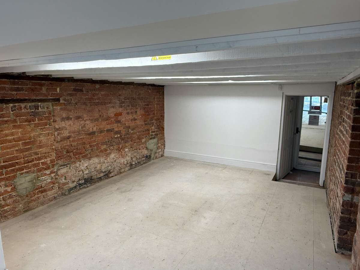 Office in Southsea - photo 4