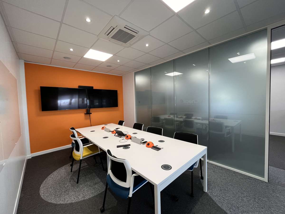 Office in Marsh Barton Trading Estate - photo 3