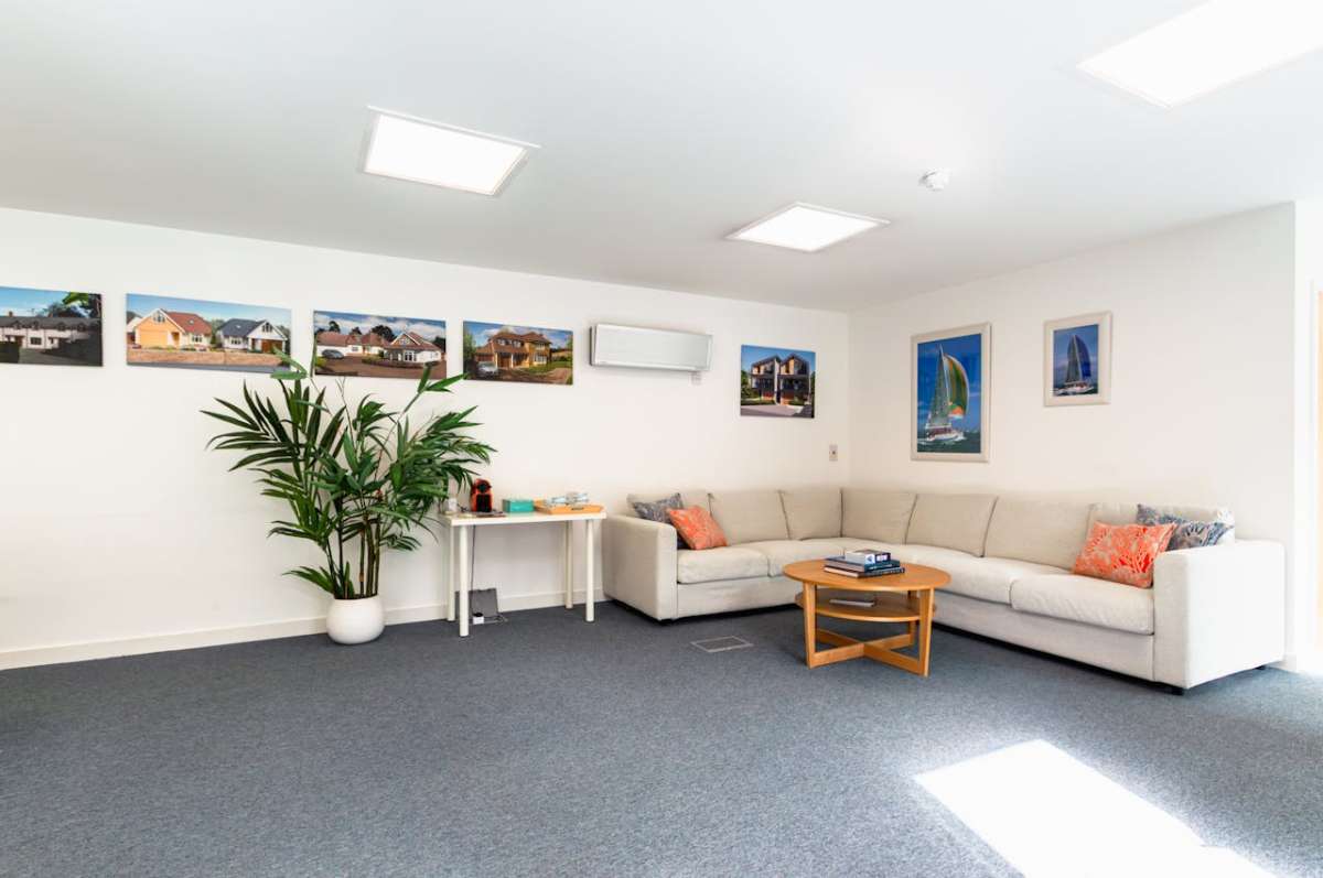 Office in Bournemouth - photo 2