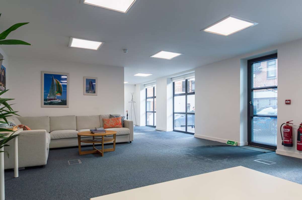 Office in Bournemouth - photo 4