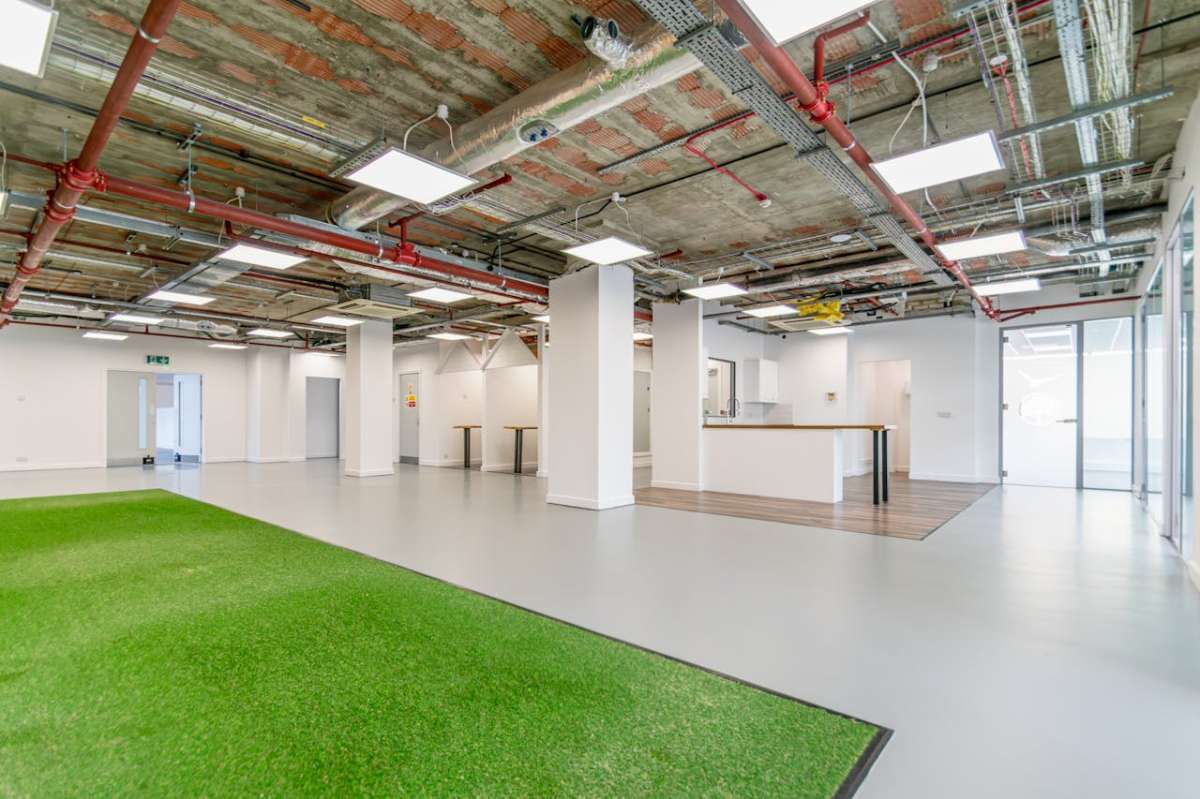 Office in Bournemouth - photo 2