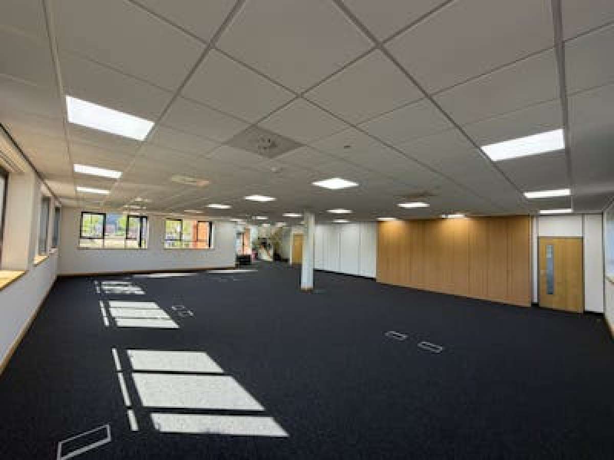 Office in Northampton - photo 2