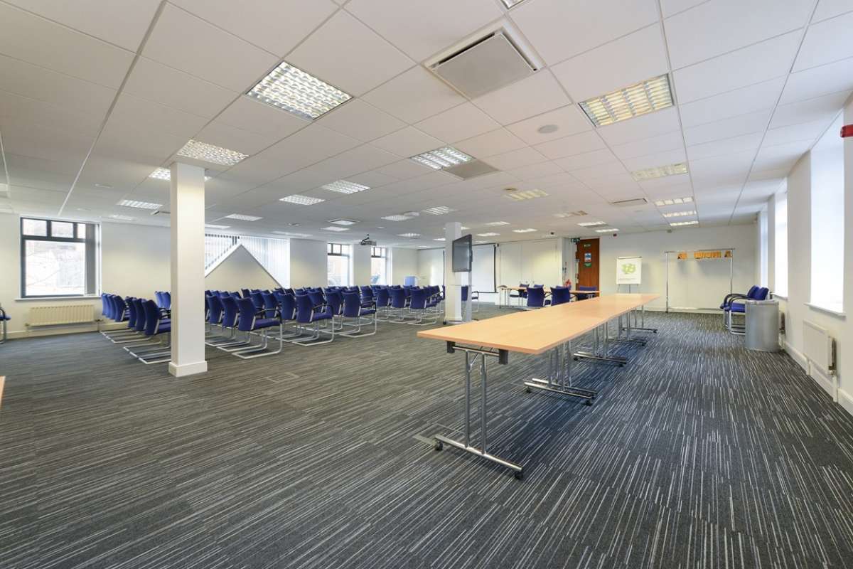 Office in Nottingham - photo 2