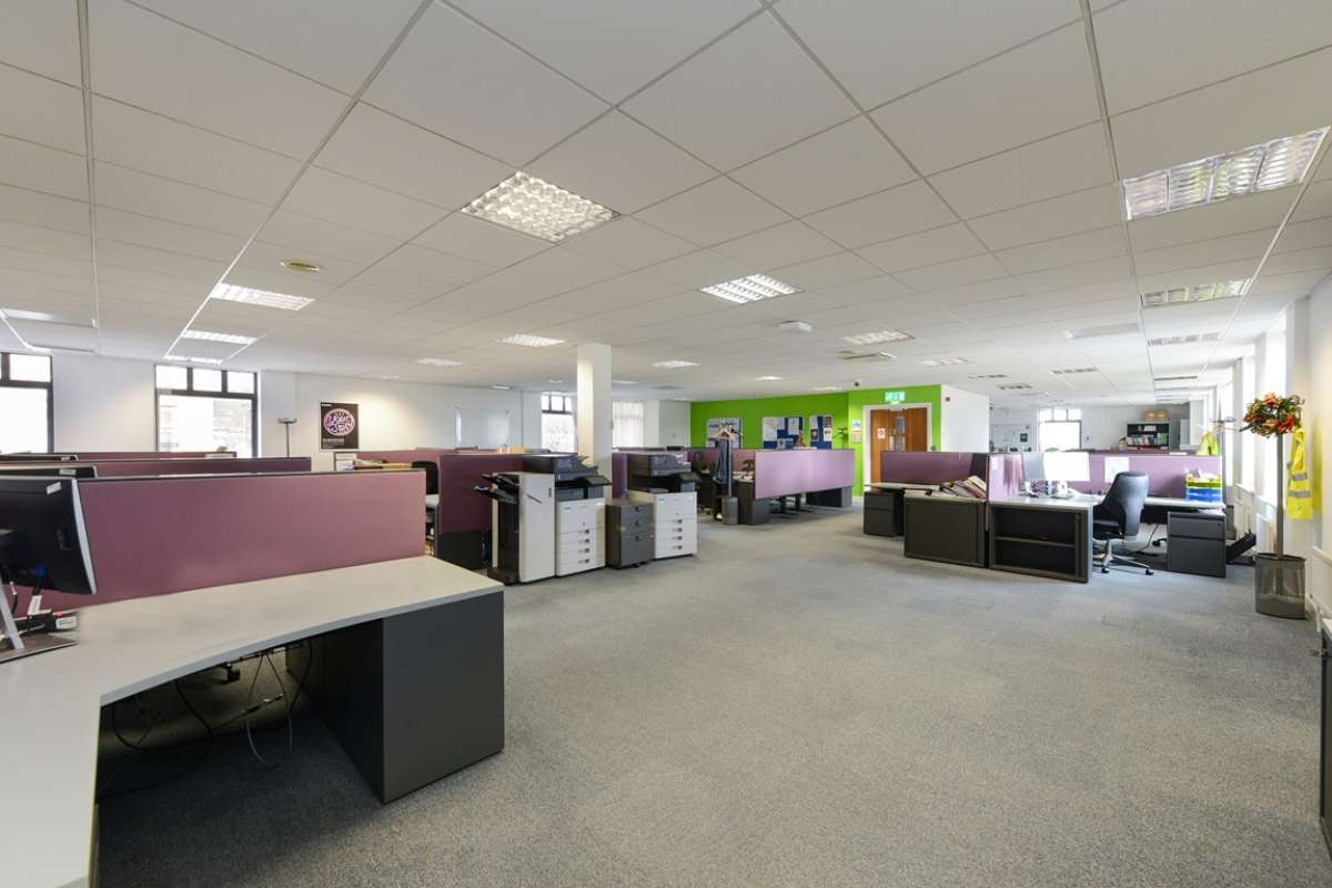 Office in Nottingham - photo 3