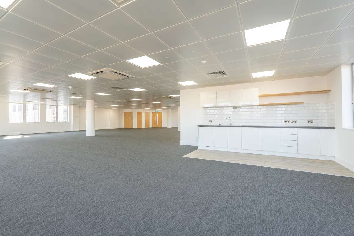 Office in Brighton - photo 4