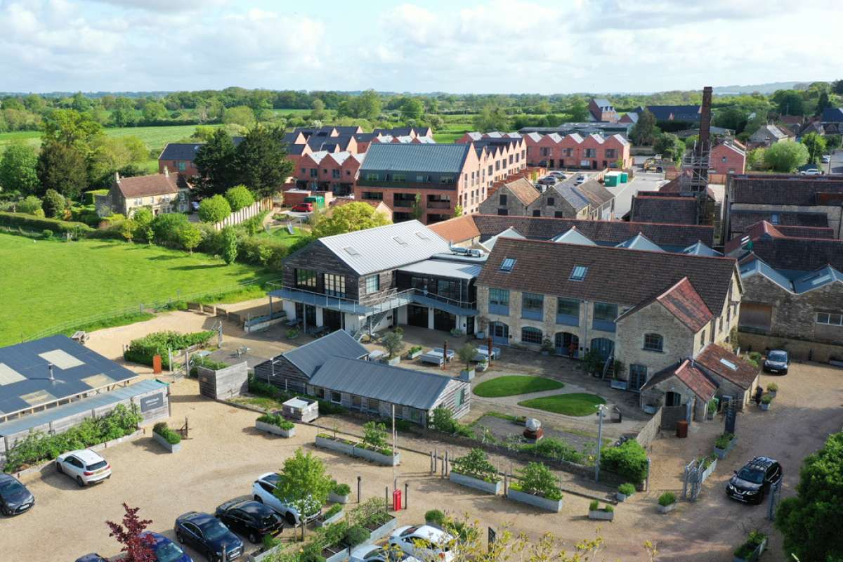 Office in Holt - photo 3