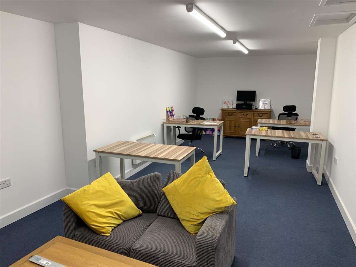 Office in Melton Mowbray - photo 2
