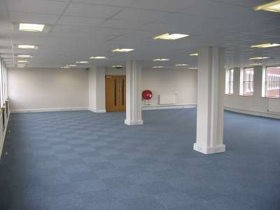 Office in Tipton - photo 3
