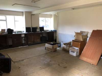 Office in Wolverhampton - photo 3