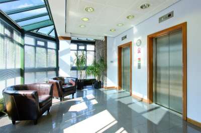 Office in Maidstone - photo 2