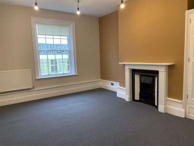 Office in Congleton - photo 3