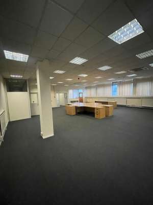Office in Wednesbury - photo 2