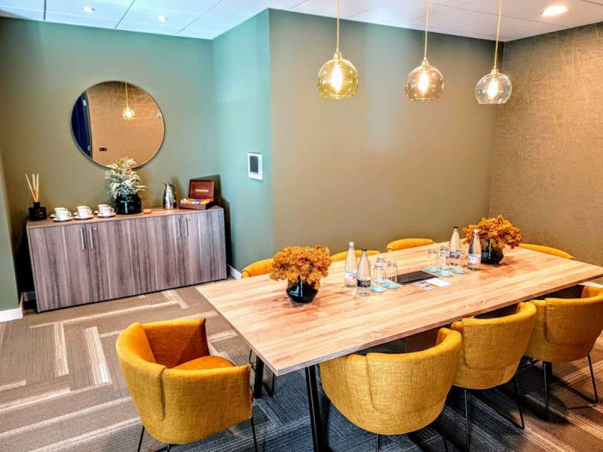 Office in Reading - photo 4