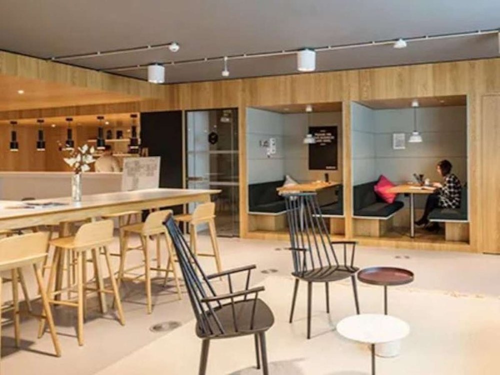 Office in Uxbridge - photo 4