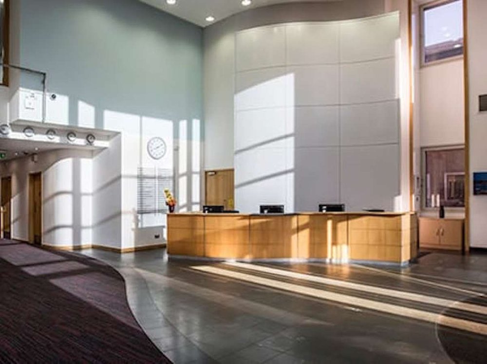 Office in West Drayton - photo 3