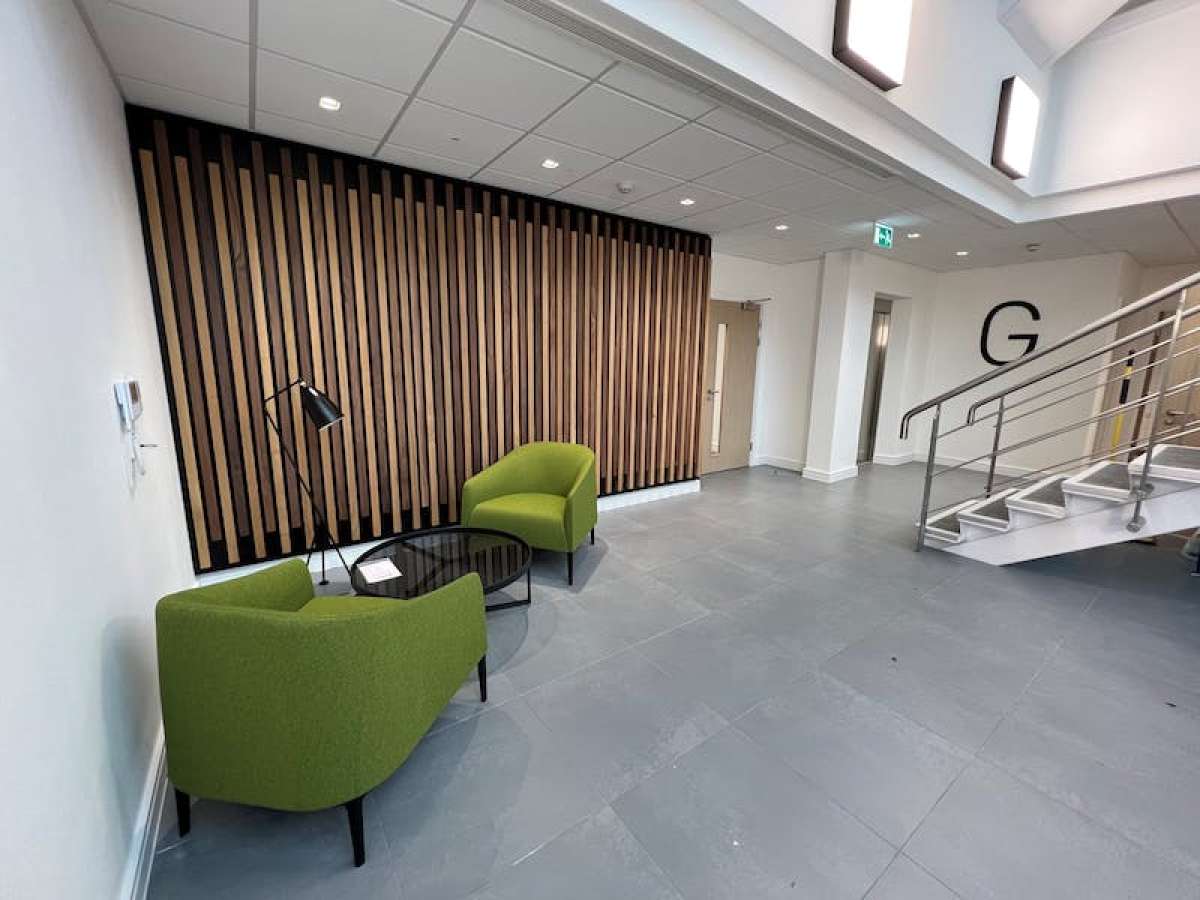 Office in Winchester - photo 4