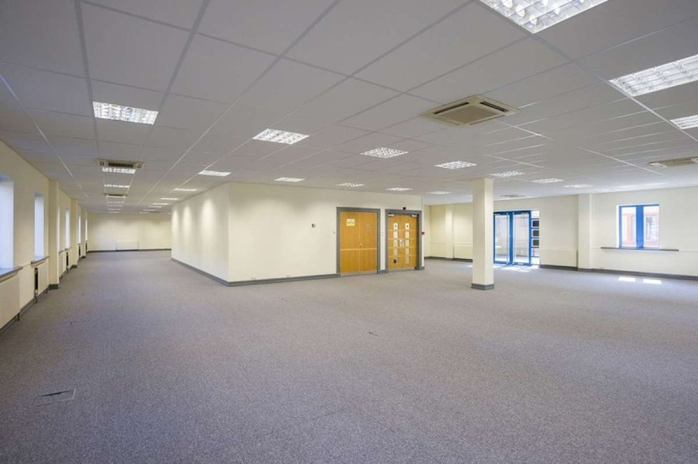 Office in Brierley Hill - photo 2