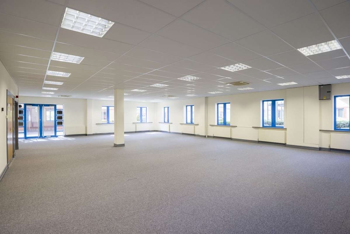Office in Brierley Hill - photo 3