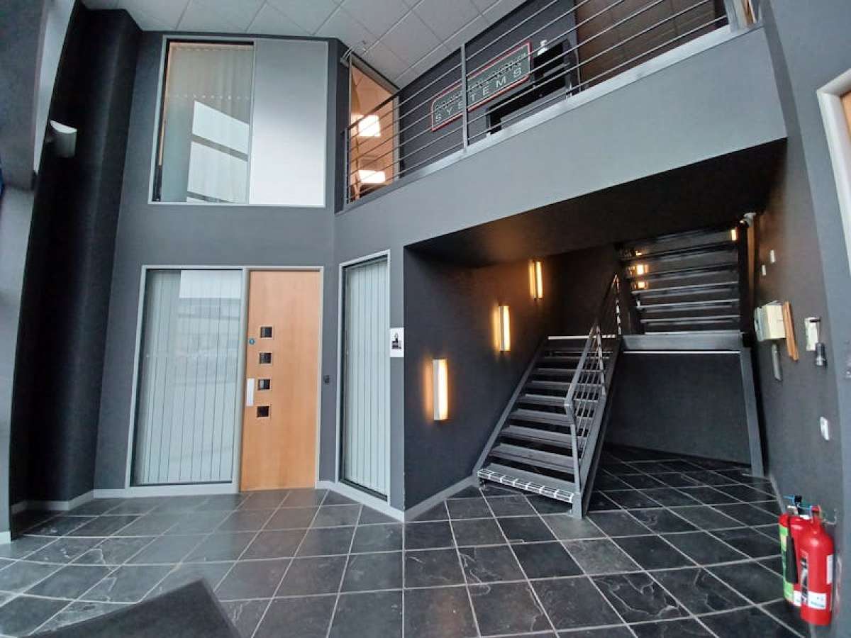 Office in Poole - photo 2