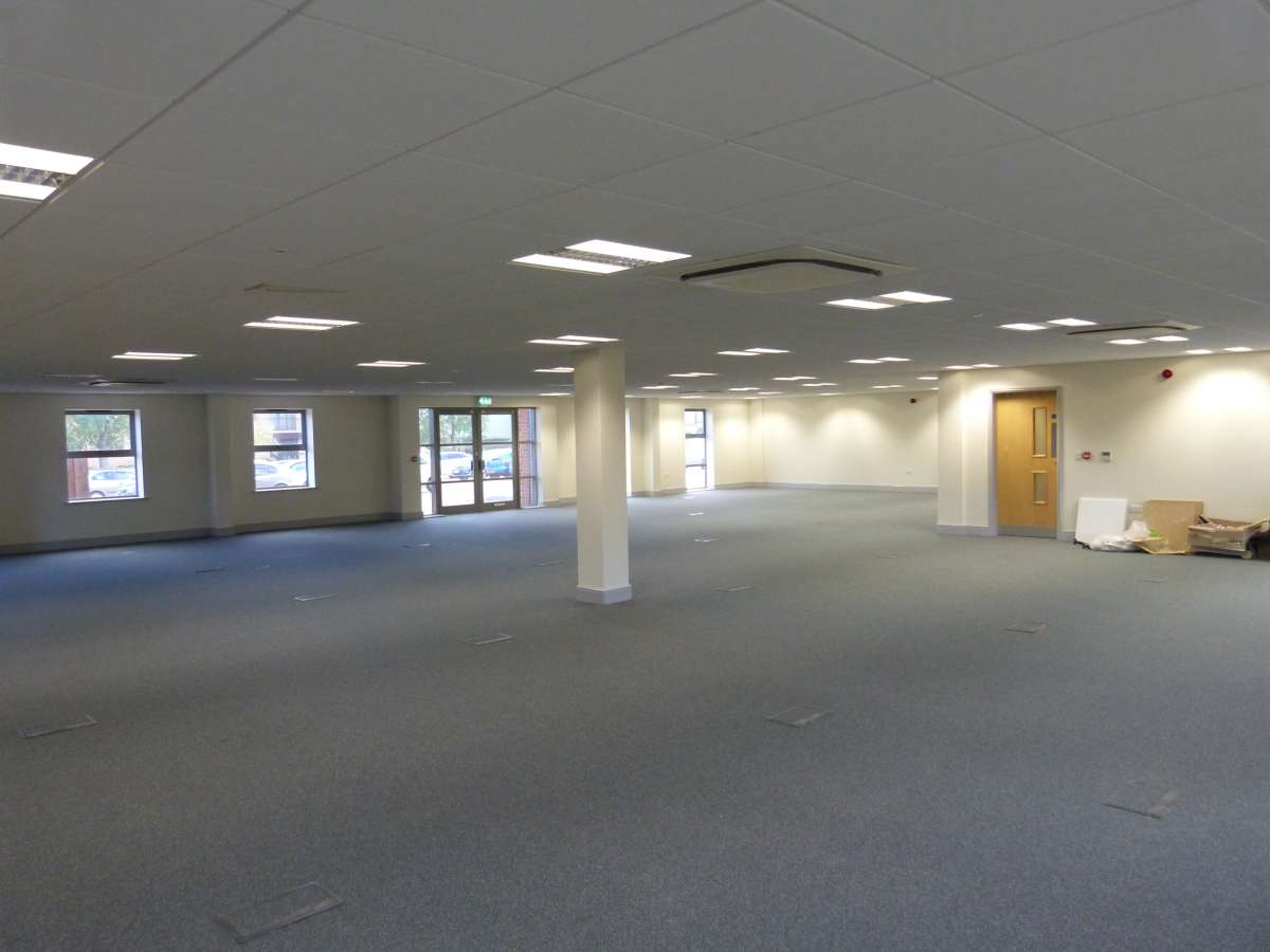 Office in Hinckley - photo 2
