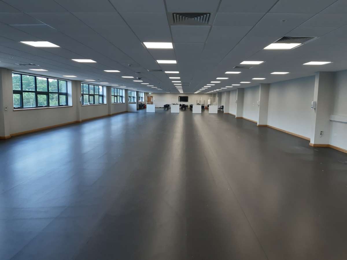 Office in Corby - photo 2