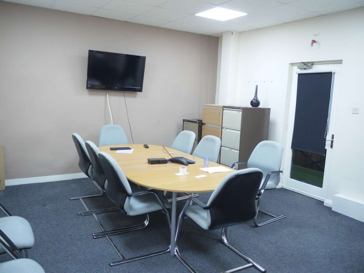 Office in Heanor - photo 4